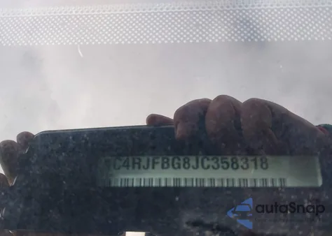 2018 Jeep Grand Cherokee Limited 4X4 from USA, damaged, VIN 1C4RJFBG8JC358318